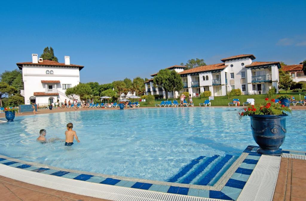Residence Pierre & Vacances Le Domaine De Bordaberry Urrugne Luaran gambar
